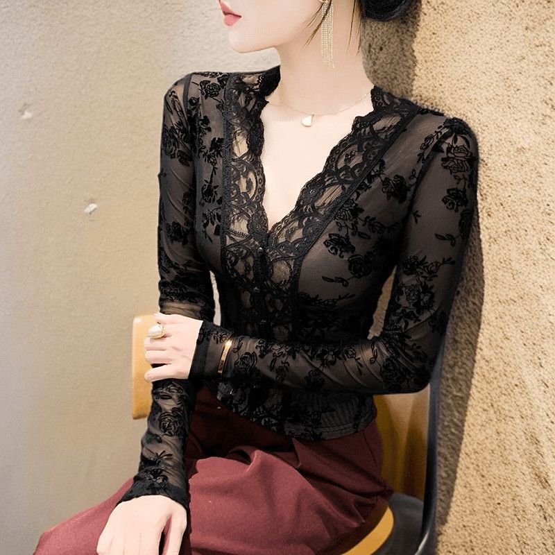 Black Lace Bottoming Shirt, Light and Mature Royal Sister V Neck Slimming Look Top, Fashionable Lace