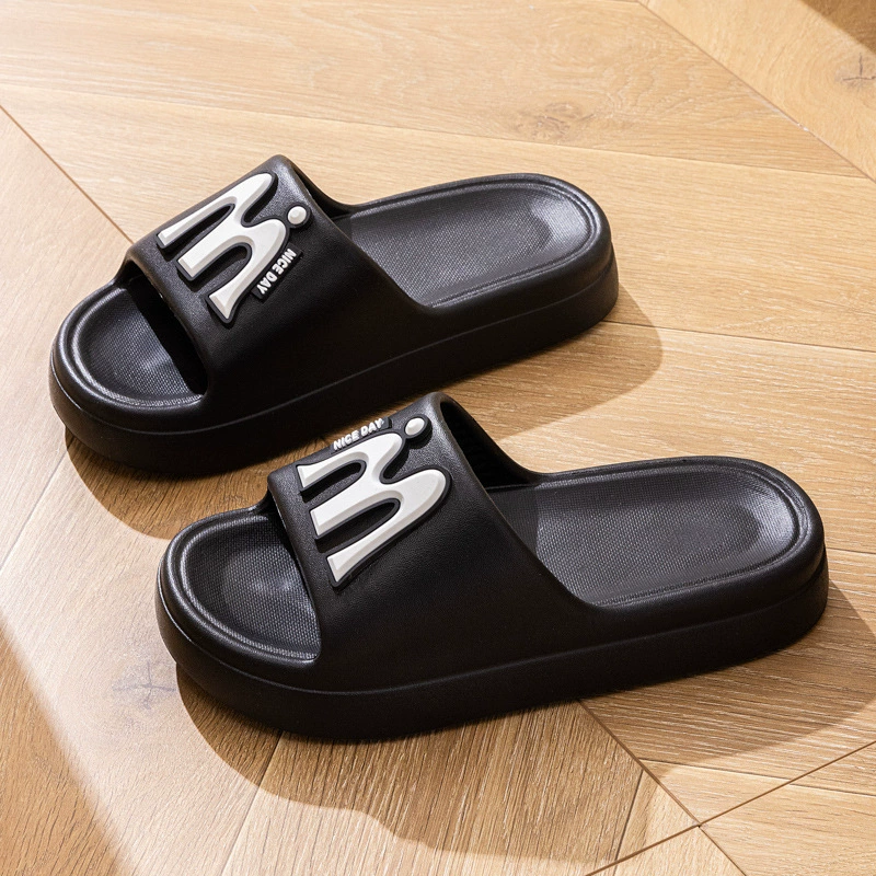 Женские летние тапочки для улицы, новые домашние тапочки из ЭВА с амортизирующей подошвой, на толстой нескользящей подошве, модные сандалии с буквенным принтом.