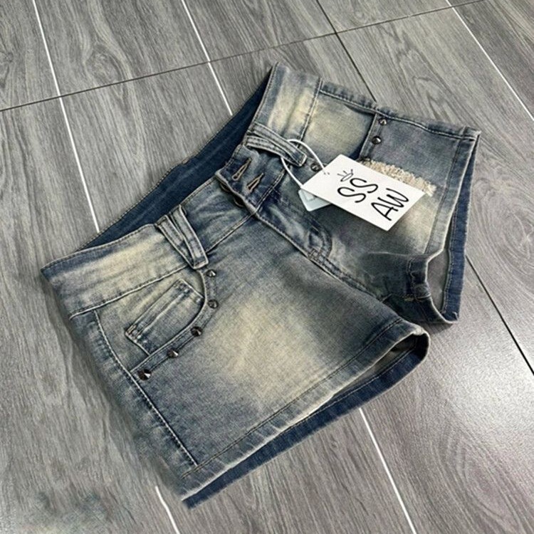 Sweet and Spicy Punk Rock Denim Ultra-Short Shorts for Women, Niche Low-Waist Slim Fit, Hip-Hugging, Slimming Hot Girl Hot Pants Sweet and Spicy Punk Rock Denim Ultra-Short Shorts for Women, Niche Low-Waist Slim Fit, Hip-Hugging, Slimming Hot Girl Hot Pants