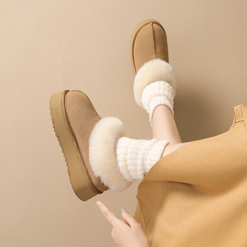 Novos sapatos de algodão quente com sola grossa e lã e botas de cano curto de couro e lã grossa_voghion.com