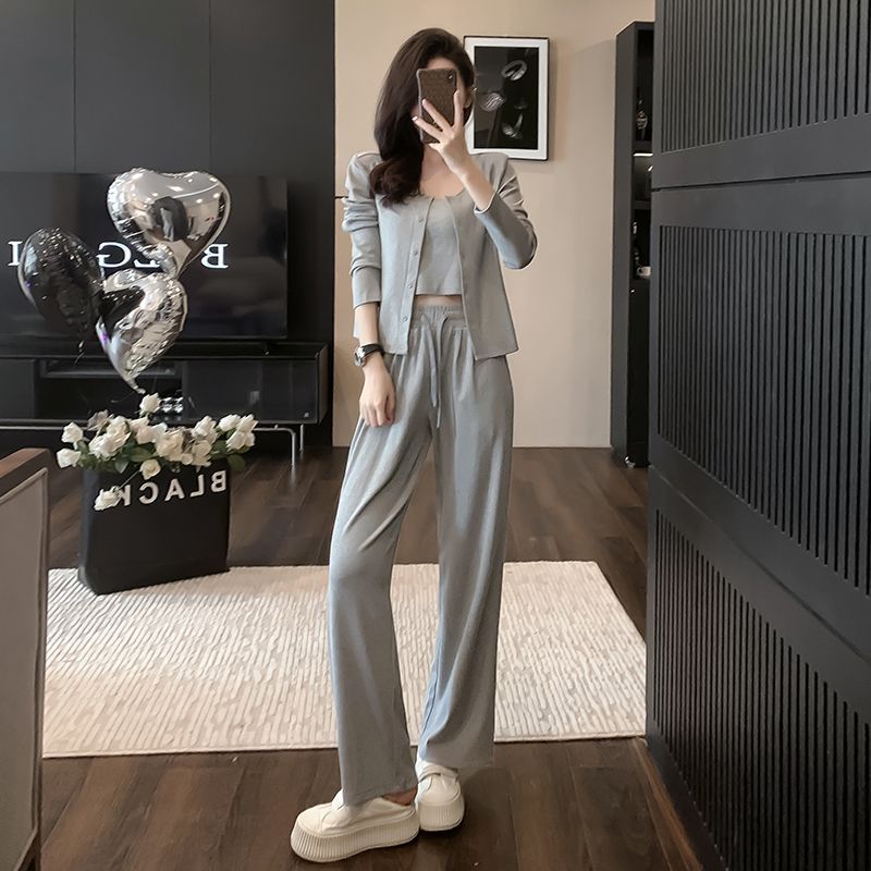 运动套装女2025年春装新款韩版时尚百搭宽松时髦开衫卫衣三件套潮