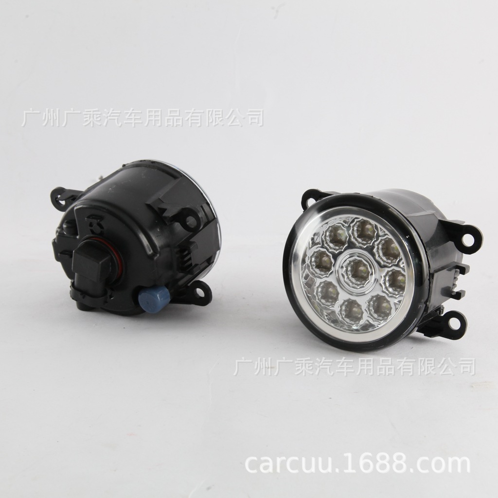 Aplicable a 2004 Raytheon DACIA Logan LED Luz de niebla Renault luz diurna Duster niebla lámpara