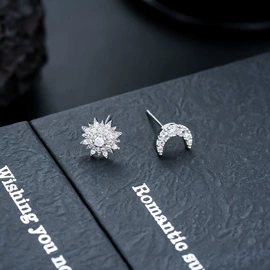 项链;耳钉;耳环