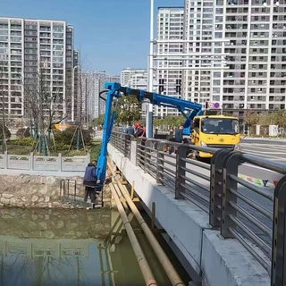 出口定制20米移动桥梁维修车高低空多用途作业车折臂式大桥检测车