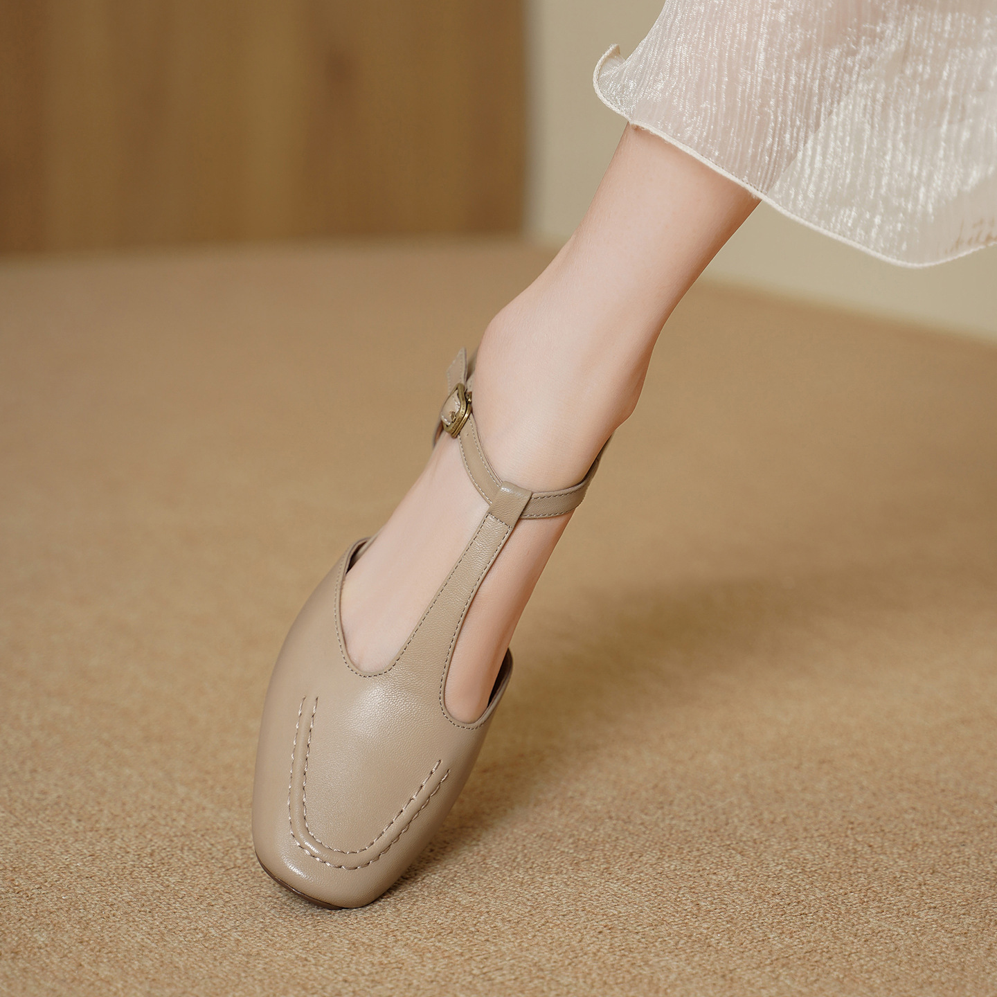 Sandal nữ cao gót mũi nhọn quai chữ T da cừu, gót 5 cm — đen