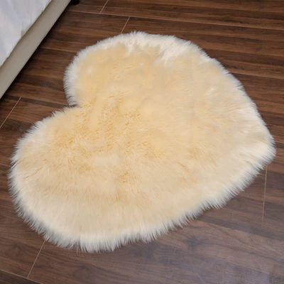 Pink Plush Heart-Shaped Carpet, Car Carpet - beige-color-3040cm-heart-shape