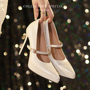 �Ըг��߸����^��ЬŮ 2026�¿��ˮ̨�ٴ�����T̨���Ь11cm��Ь