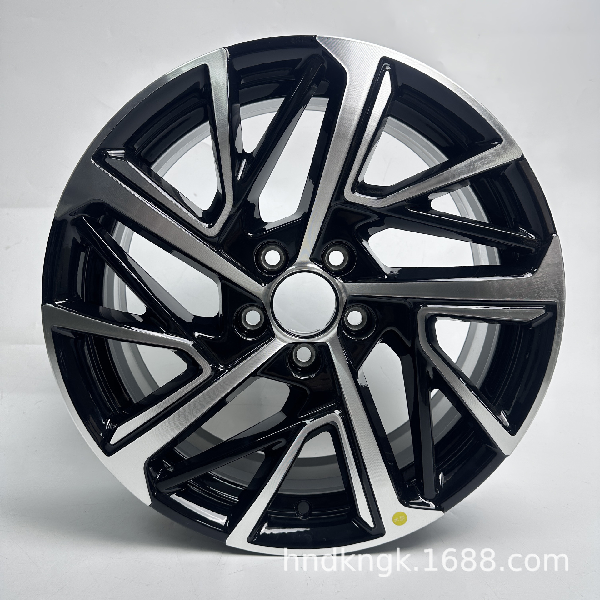 Compatible with Haval Chulian wheel rims 18inch original factory model matching aluminum alloy wheel rims automatic large four-wheel version