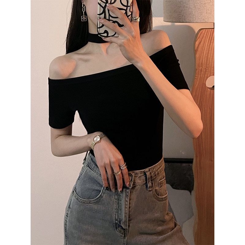 Elegant Halter Neck Off-Shoulder Top for Women, Summer 2026, Unique Design, Trendy Spicy Girl T-Shirt, Sexy Off-Shoulder Short Sleeve Top