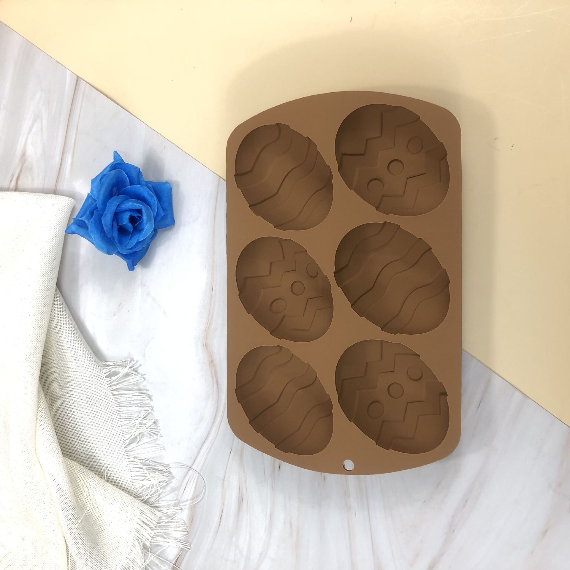 Exquisito huevo de Pascua molde de silicona tridimensional huevo único molde de chocolate golpe música para hornear molde de pastel