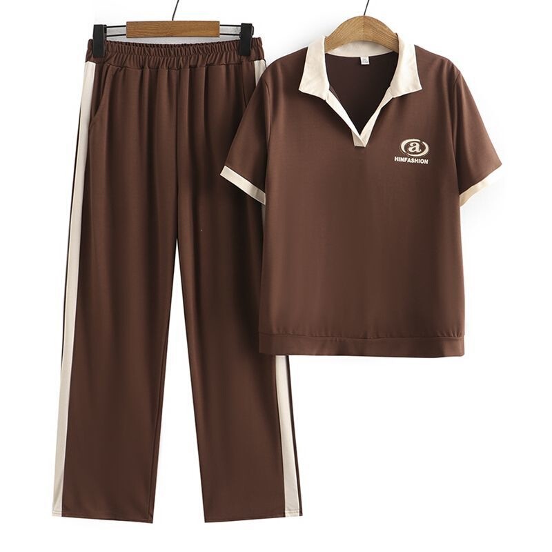 Mom's Summer Thin Sports Suit, Casual Style for Women Aged 40 to 50, Stylish Sportswear for Petite Trendy Moms