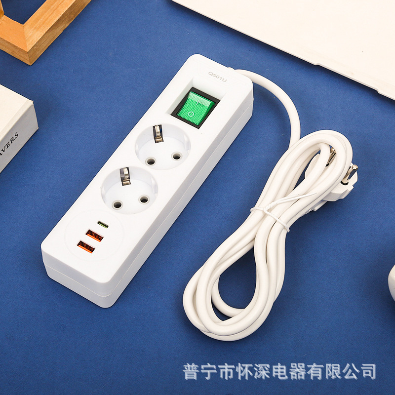 2USB + 1PD estilo europeo agujero estándar europeo enchufe de comercio exterior europeo enchufe de carga de teléfonos inteligentes bolsa neutra