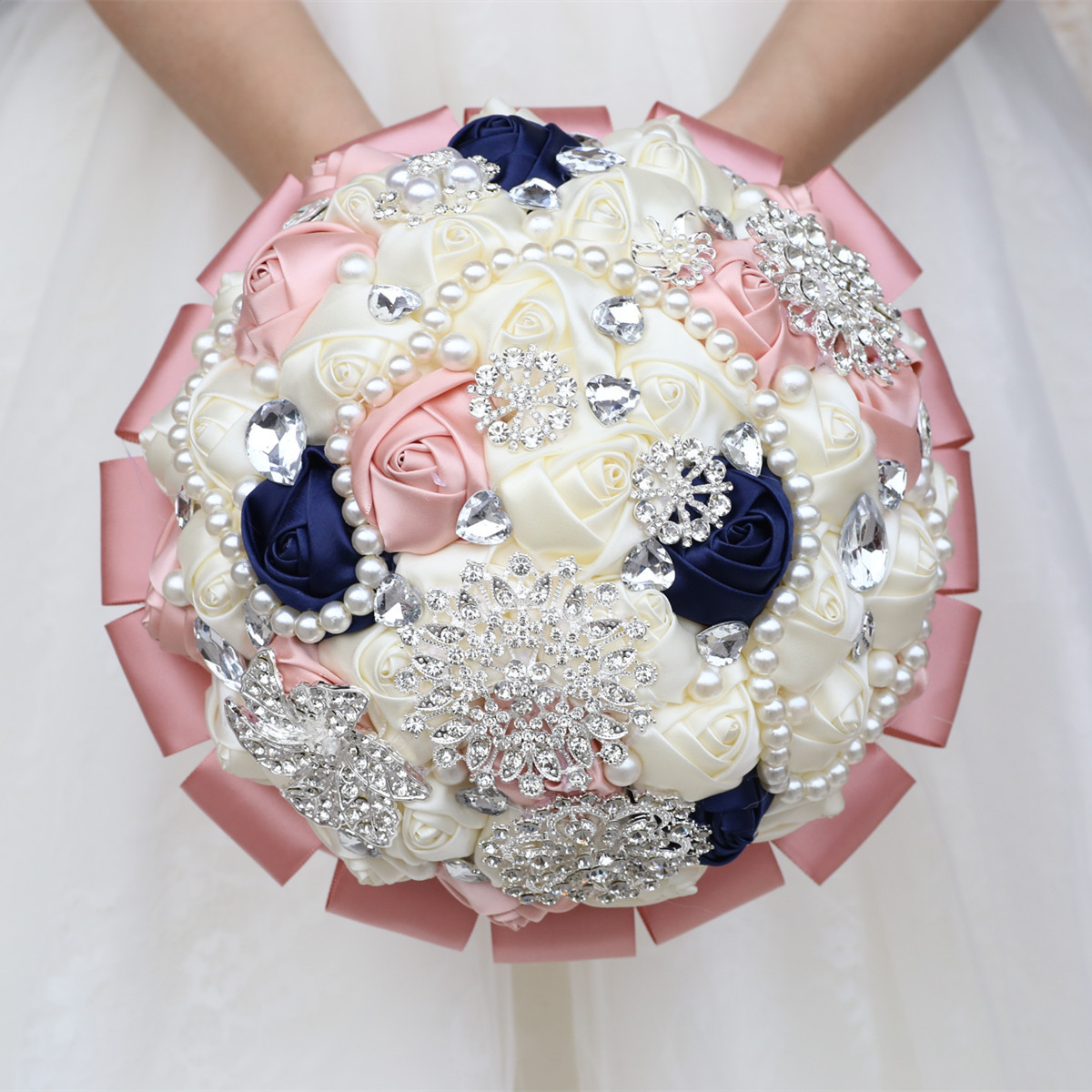 Wholesale wedding hand holding flowers rose rose rose bride…