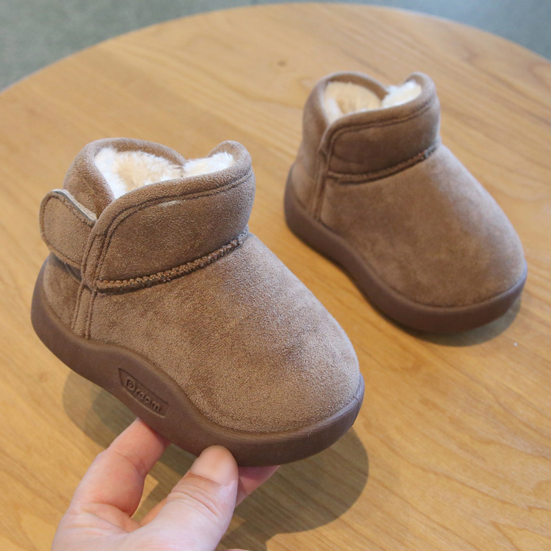 冬季新款宝宝雪地靴防滑男女童短靴儿童加绒小孩子学步棉鞋软底厚