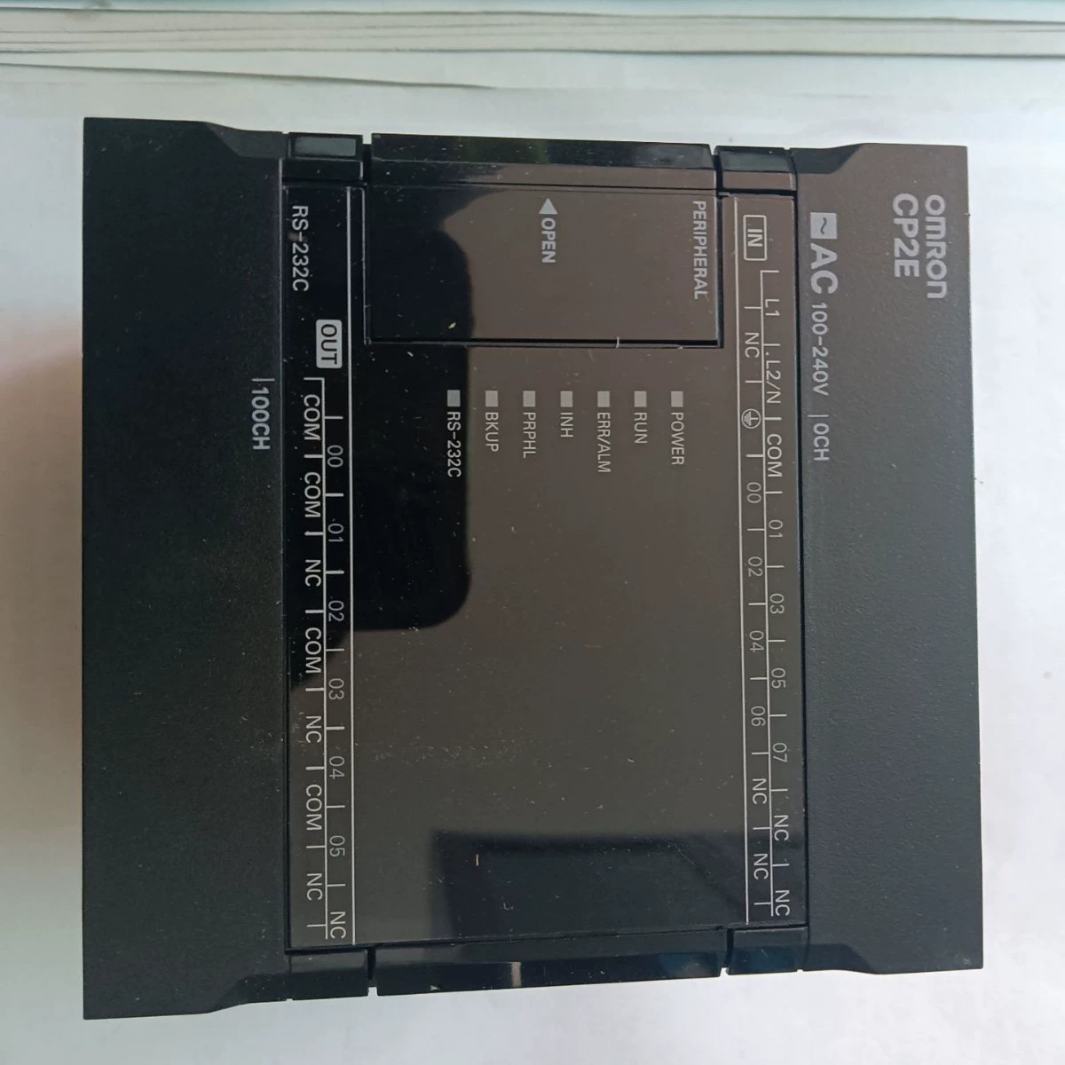 Новый оригинальный хост Omron PLC CP2E-E14DR-A
