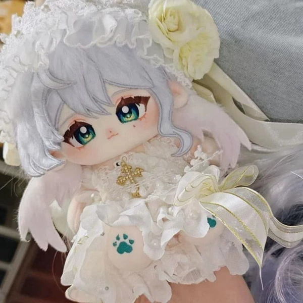 Robin - Naked Baby + Random Sweater