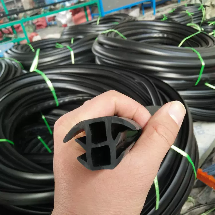 太阳能发电光伏板活动房填缝隙防水密封皮条橡胶条T型橡胶密封条