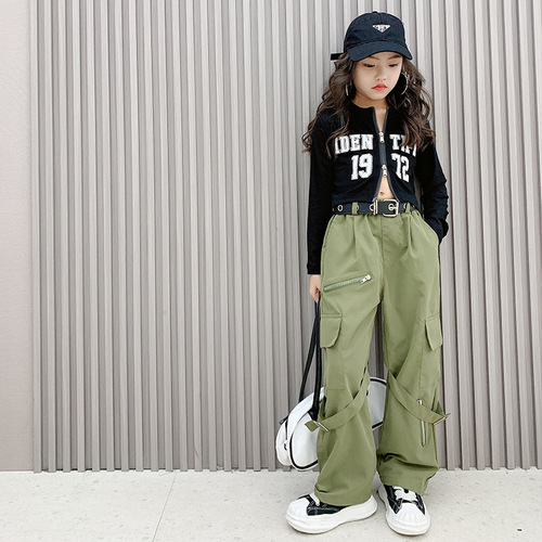 Girls' suit, autumn 2024 new style, fashionable and trendy for older children, student girls' internet-famous street-style cargo pants, sports.