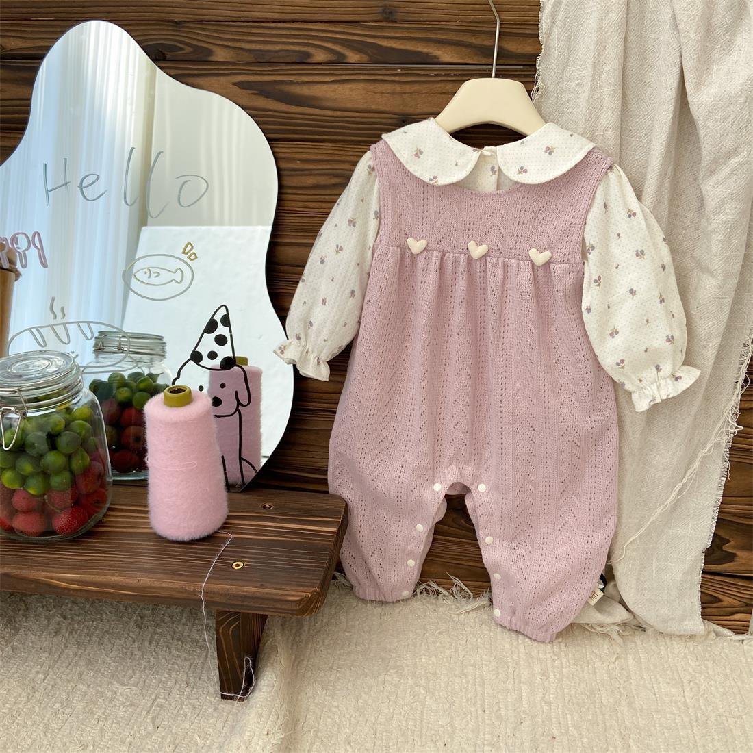 Ropa para niños coreanos, nuevos productos de primavera, encaje para bebés, pequeño amor, estilo occidental, lindo traje de babero de salida para bebés