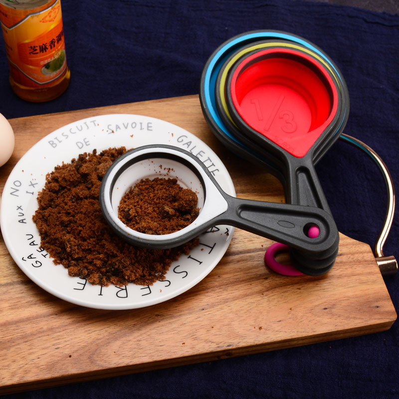 Cuchara de taza de medición 4 piezas con escala de taza de medición doméstica cuchara de taza de medición plegable color taza de medición telescópica en stock al por mayor