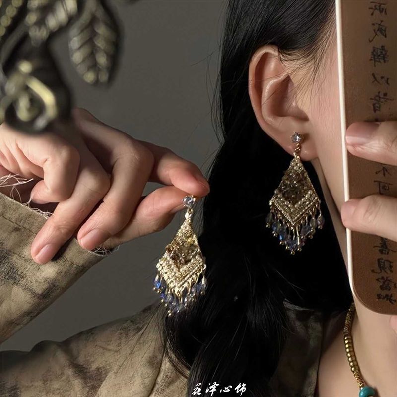波西米亚民族风贝壳羽毛流苏耳环轻奢高级感耳钉时尚个性耳饰批发|undefined