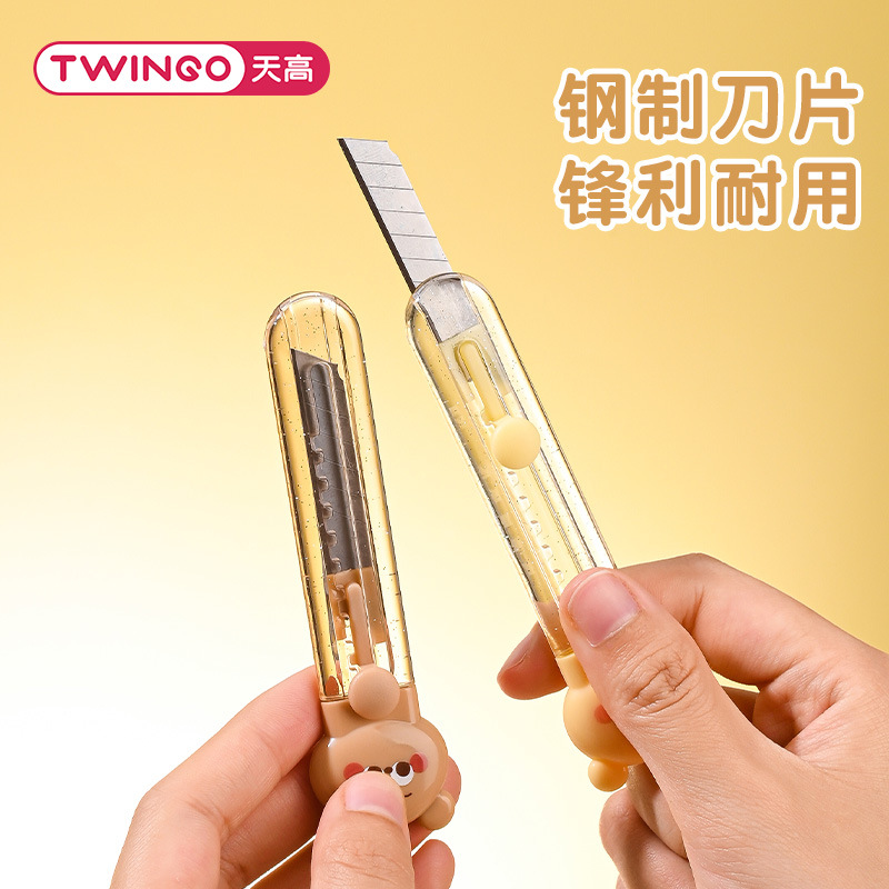 Caricatura creativa galletas de dibujos animados osos cuchillo artístico mini cuchillo portátil estudiantes cuentas de mano papelería al por mayor