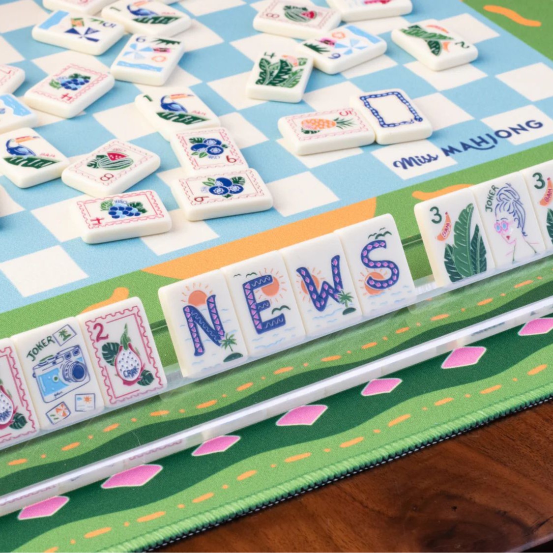 Summer Style Travel Mini Acrylic American Mahjong Tiles Home Gift Set Hand-Shuffled Crystal Tiles