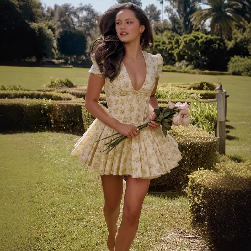 Cross-Border Classy Women's New Sexy Deep V Short-Sleeved Floral Dress Sweet and Spicy Elegant Fluffy Holiday Skirt for Women