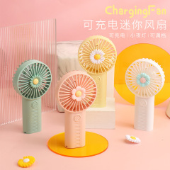 新製品の清新な花はUSBミニ充電ファンを持っています。
