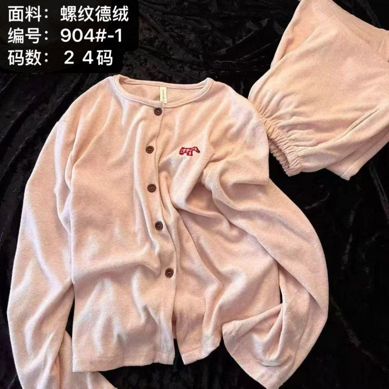 240g German velvet embroidered pajamas for women, autumn and winter thickened round neck, cute and warm loungewear set 240g German velvet embroidered pajamas for women, autumn and winter thickened round neck, cute and warm loungewear set