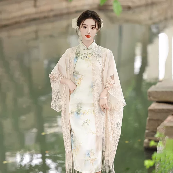 White Hollow-Out Tassel Qipao Shawl for Women, 2025 New Spring/Summer Thin Lace Cape Cardigan
