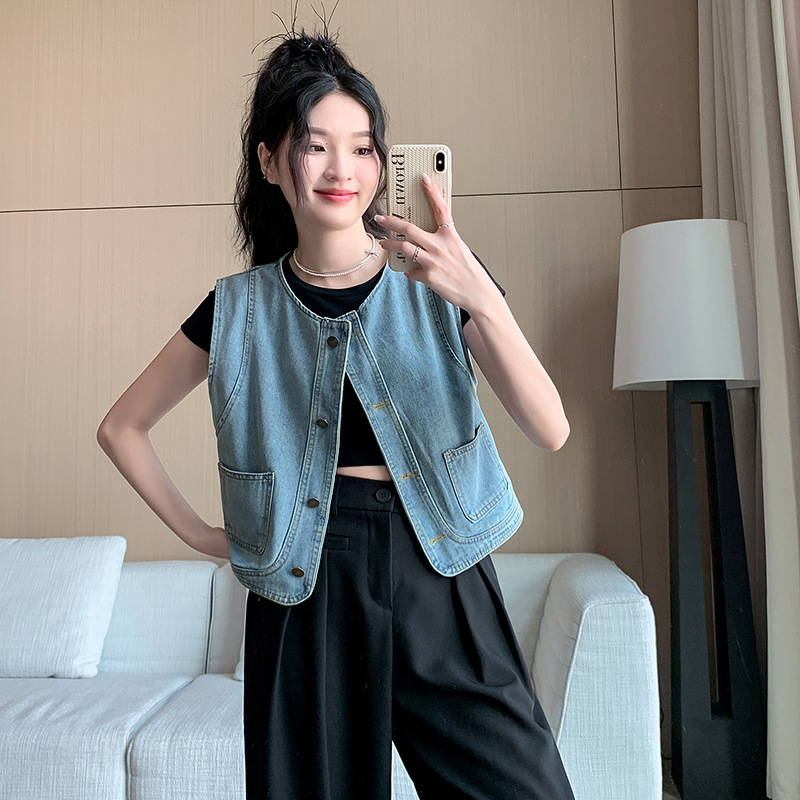 Real Shot at Real Price ~ Fashionable and Versatile Layered Denim Vest for Women Spring and Summer New Loose Short Sleeveless Jacket