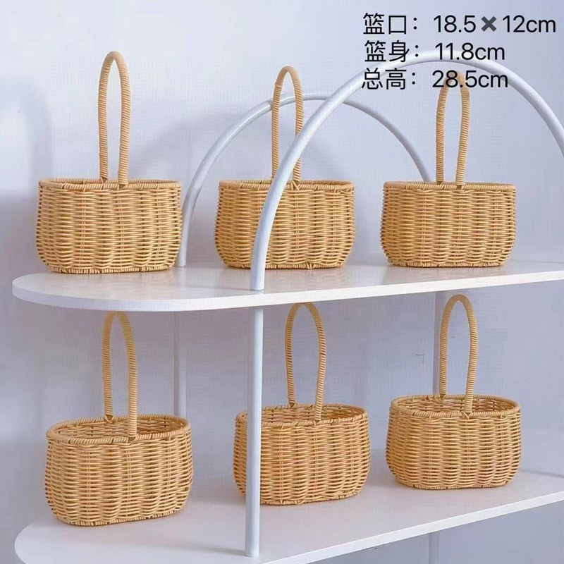 Cesta de flores de ratán de estilo pastoral de mano cesta de mimbre de plástico cesta tejida a mano arreglo floral cesta pequeña cesta de picnic de hierro