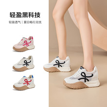 �����ߵ�ѵЬŮ7cm��ɫ��Ь2026���¿�С����͸�������˶��ϵ�Ь