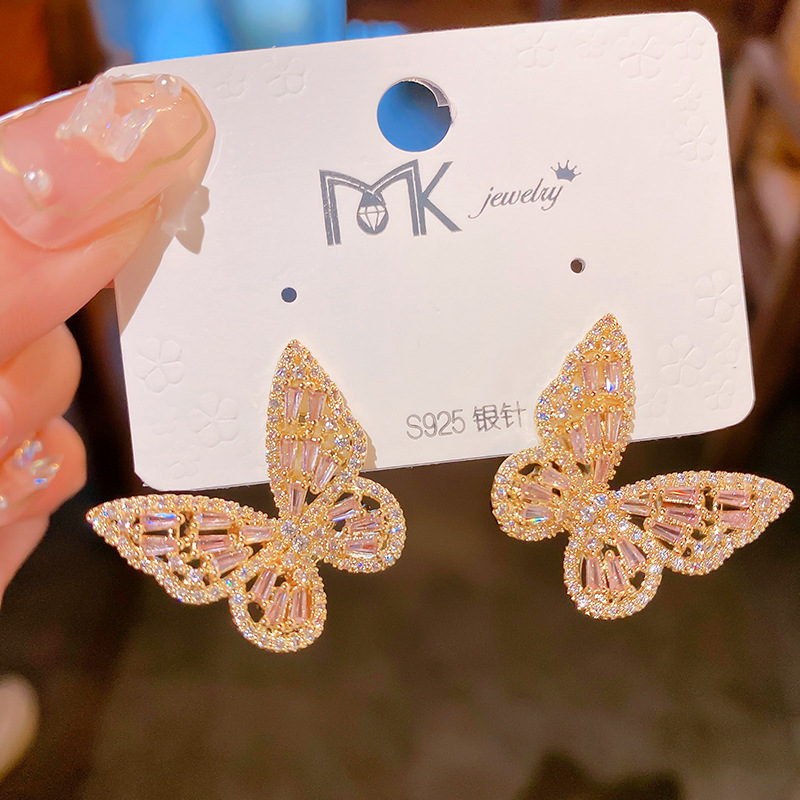 Fashion Butterfly Copper Plating Ear Studs 1 Pair display picture 3