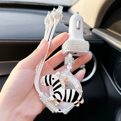 Mobil şarj cihazları: to Three Multi-Function Telescopic Three-In-One - zebra-charging-cable-car-charger