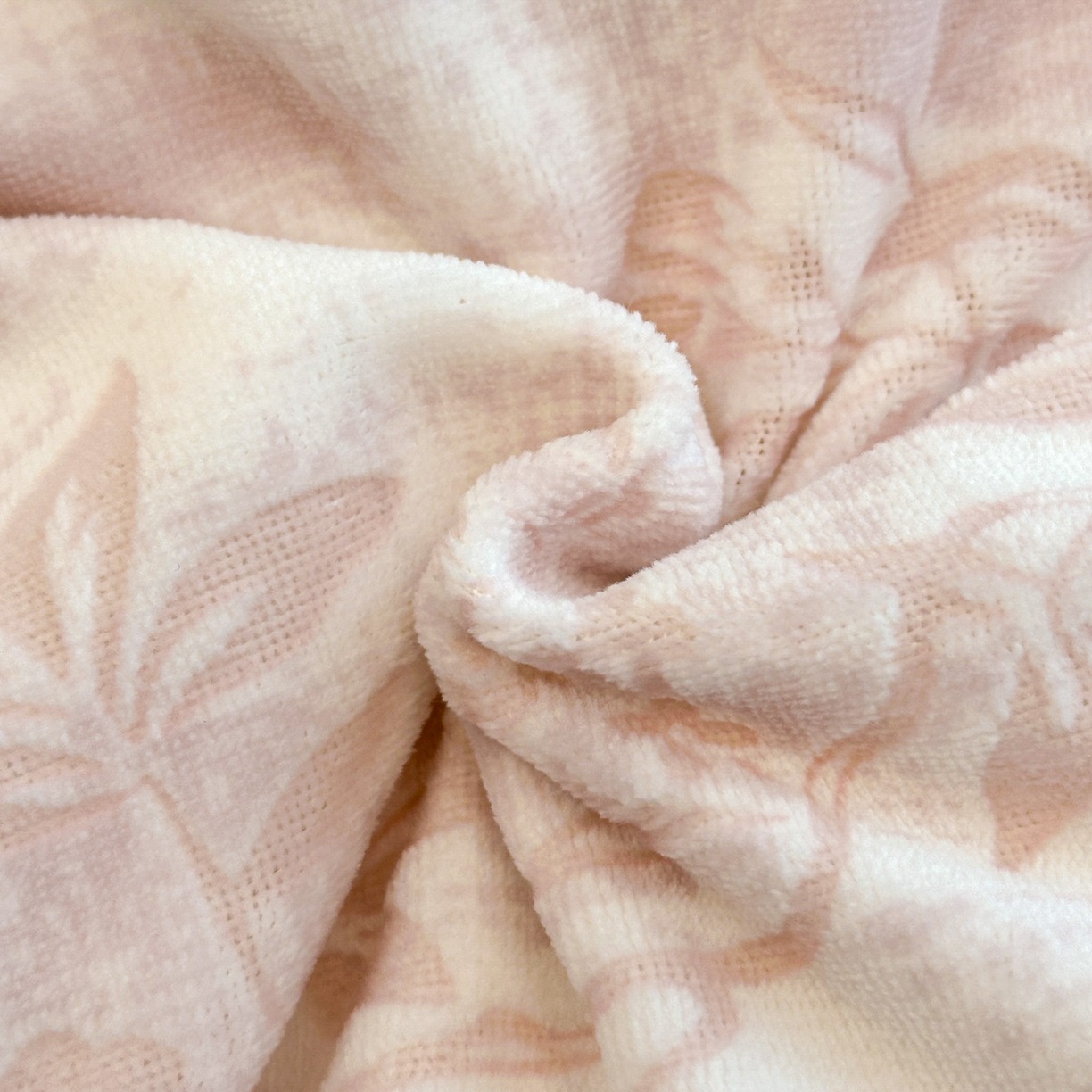Cuatro piezas de cama de lana de leche tallada otoño y invierno doble edredón cubierta de brida de lana de coral sábanas gruesas de tres piezas