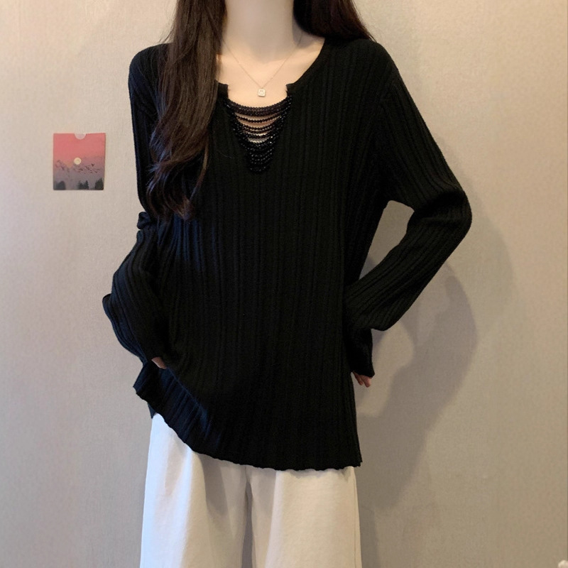 2026 Spring Fashion for Plus Size Women: Beaded Design Knitted Pullover Sweater, Slimming Loose Top