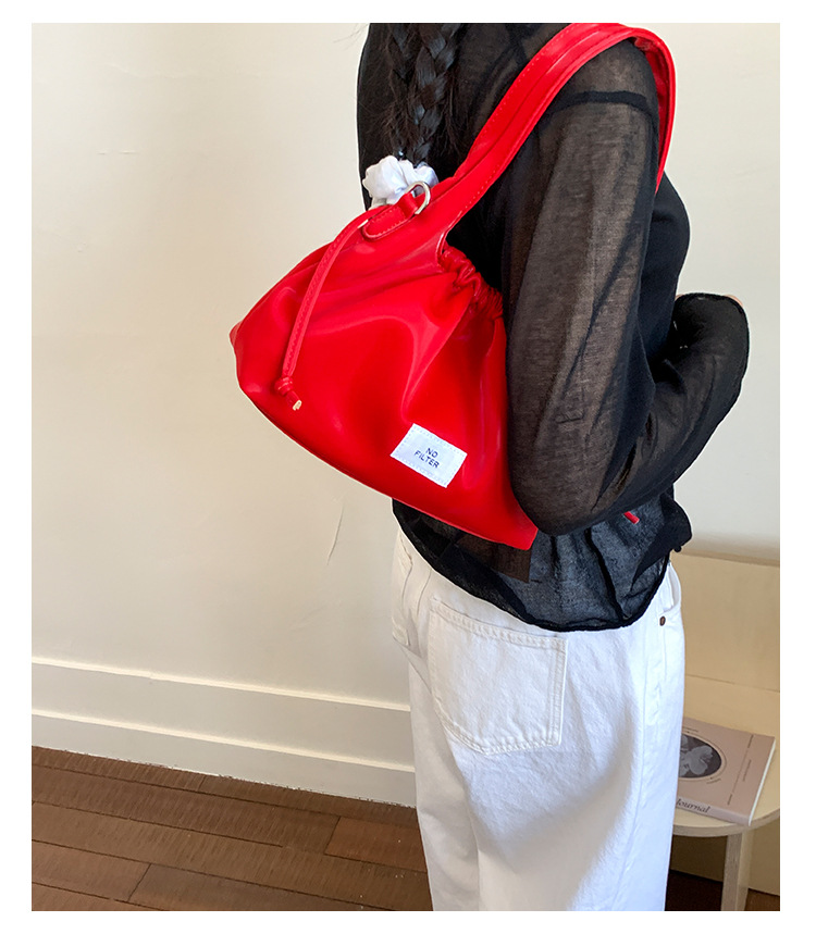 New 2025 Pleated bag for women, large-capacity, fashionable and versatile shoulder bag, nylon fabric casual commuting crossbody bag for women undefined
