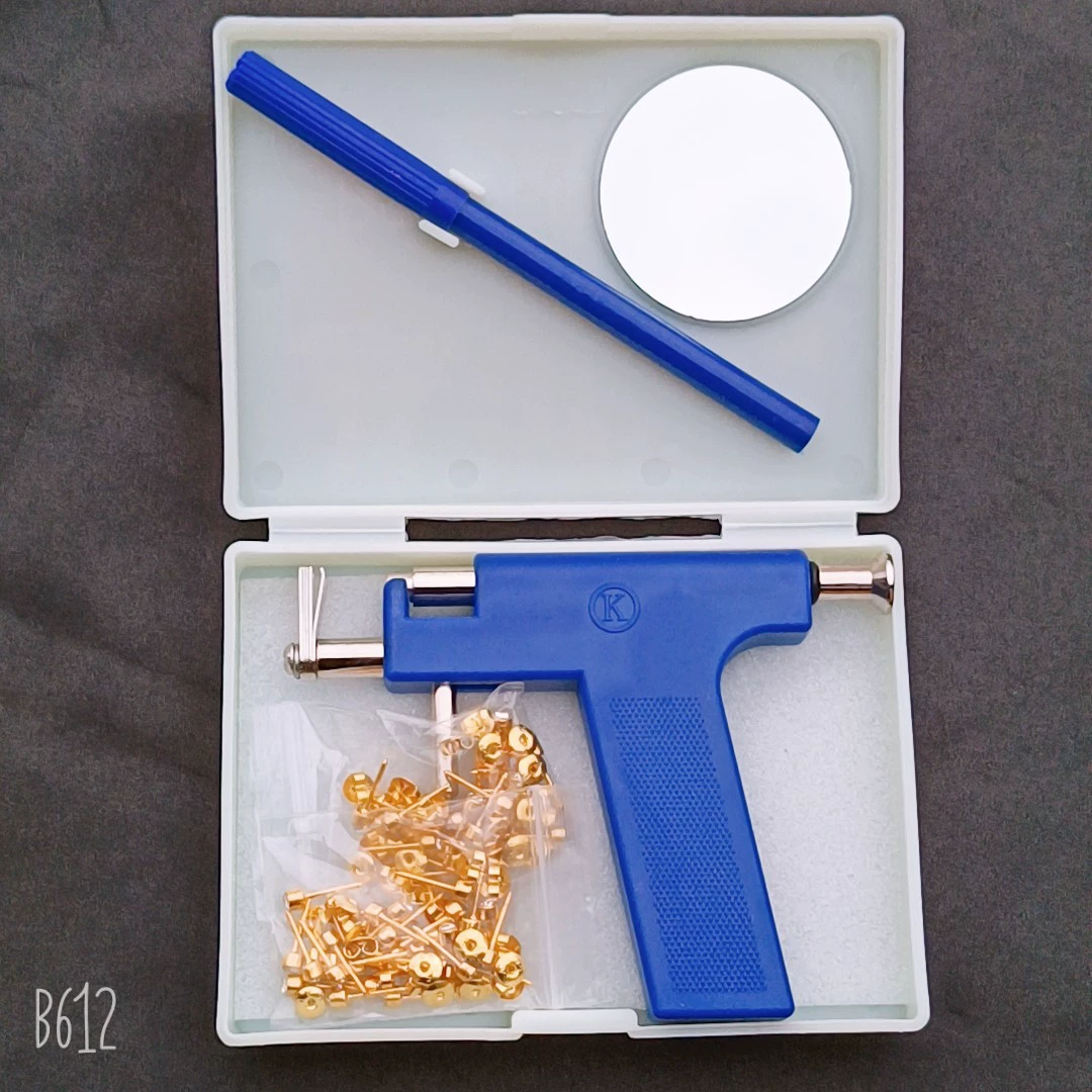 Набор для пирсинга ушей — пирсинг пистолет и набор украшений, серьги из нержавеющей стали для начинающих