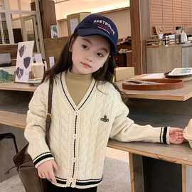 2023男女童学院风软糯麻花针织开衫秋儿童休闲韩版刺绣毛衣外套