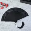 Чёрный (высота 21, однотонный, с крупной кисточкой)