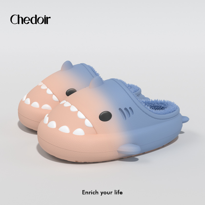 Transfronterizo popular nuevo impermeable gradiente tiburón Zapatillas de algodón de invierno de las mujeres de interior casa Casa de los hombres peludo zapatillas de invierno