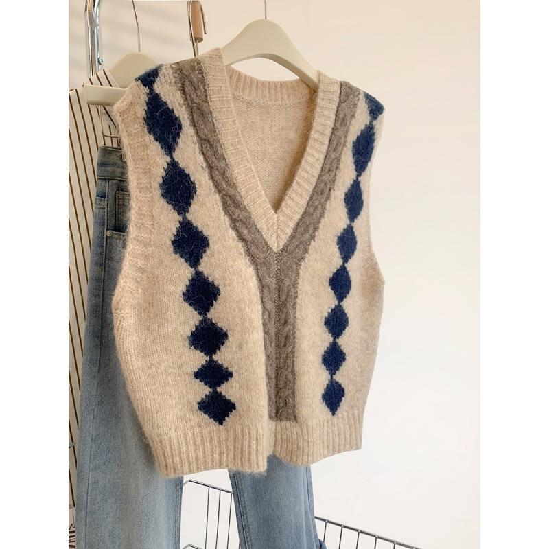 College Style New Vest Women's 2024 Autumn Contrast Color Rhomboid Retro Knitted Waistcoat V-Neck Sweater Vest College Style New Vest Women's 2024 Autumn Contrast Color Rhomboid Retro Knitted Waistcoat V-Neck Sweater Vest