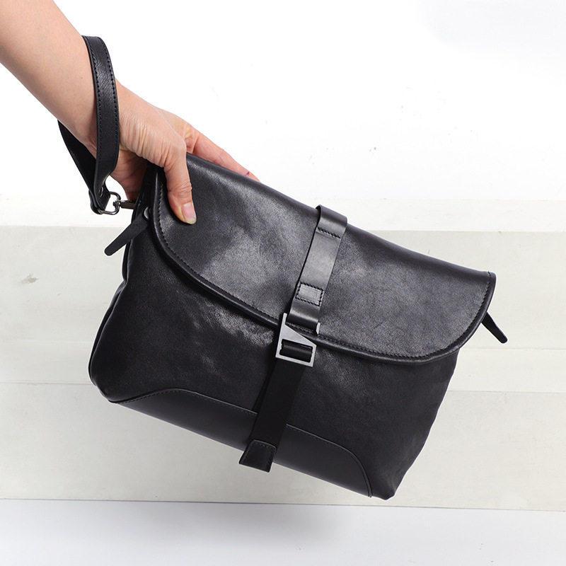 Túi đeo chéo nam da bò thật kiểu dáng nhỏ gọn, túi cầm tay thời trang 29×11×17 cm — màu đen