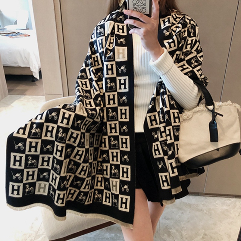 리틀 H 캐리지 블랙