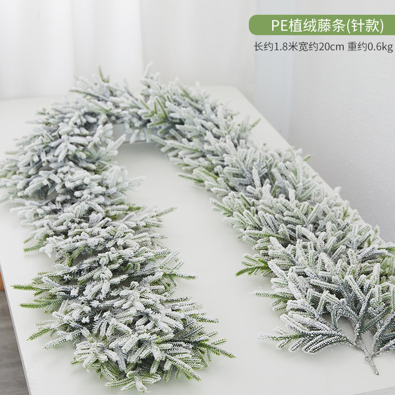 クリスマス装飾品創意暗号化植毛雪花藤条ホテルデパートのショーウインドーのドアの階段手すりの配置