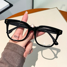 ����ҕ���CD8074�ڿ���������R�� �߼���һ��һС�t������