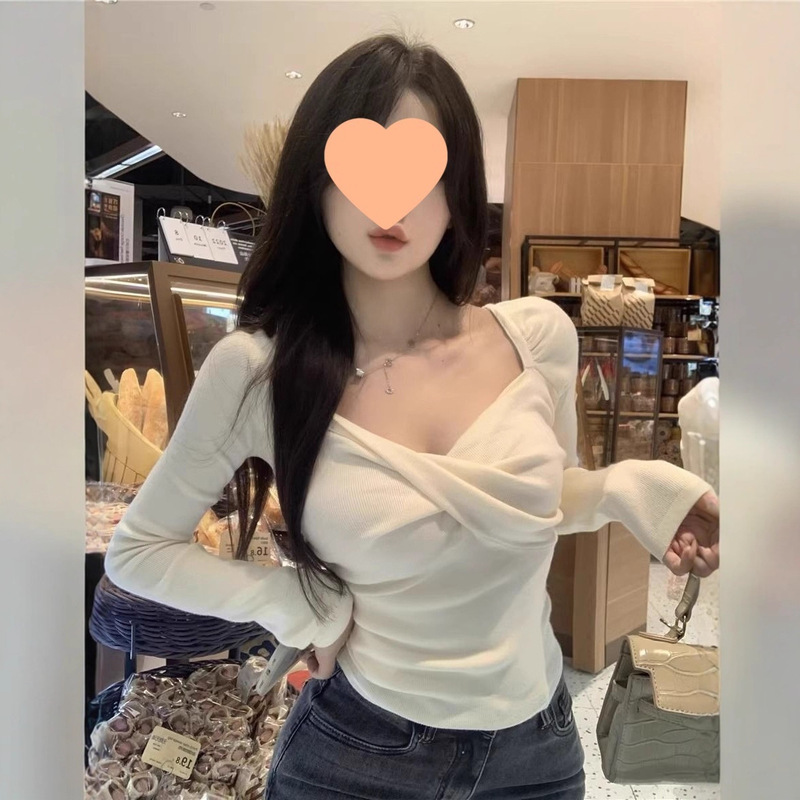春季2025甜辣妹纯欲修身显瘦短款韩版小众v领长袖打底衫女装上衣|undefined