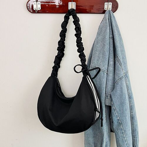 Korean pure color dumpling bag, cross-body bag, design, niche casual, lazy, high-end, three-bar cloud bag
